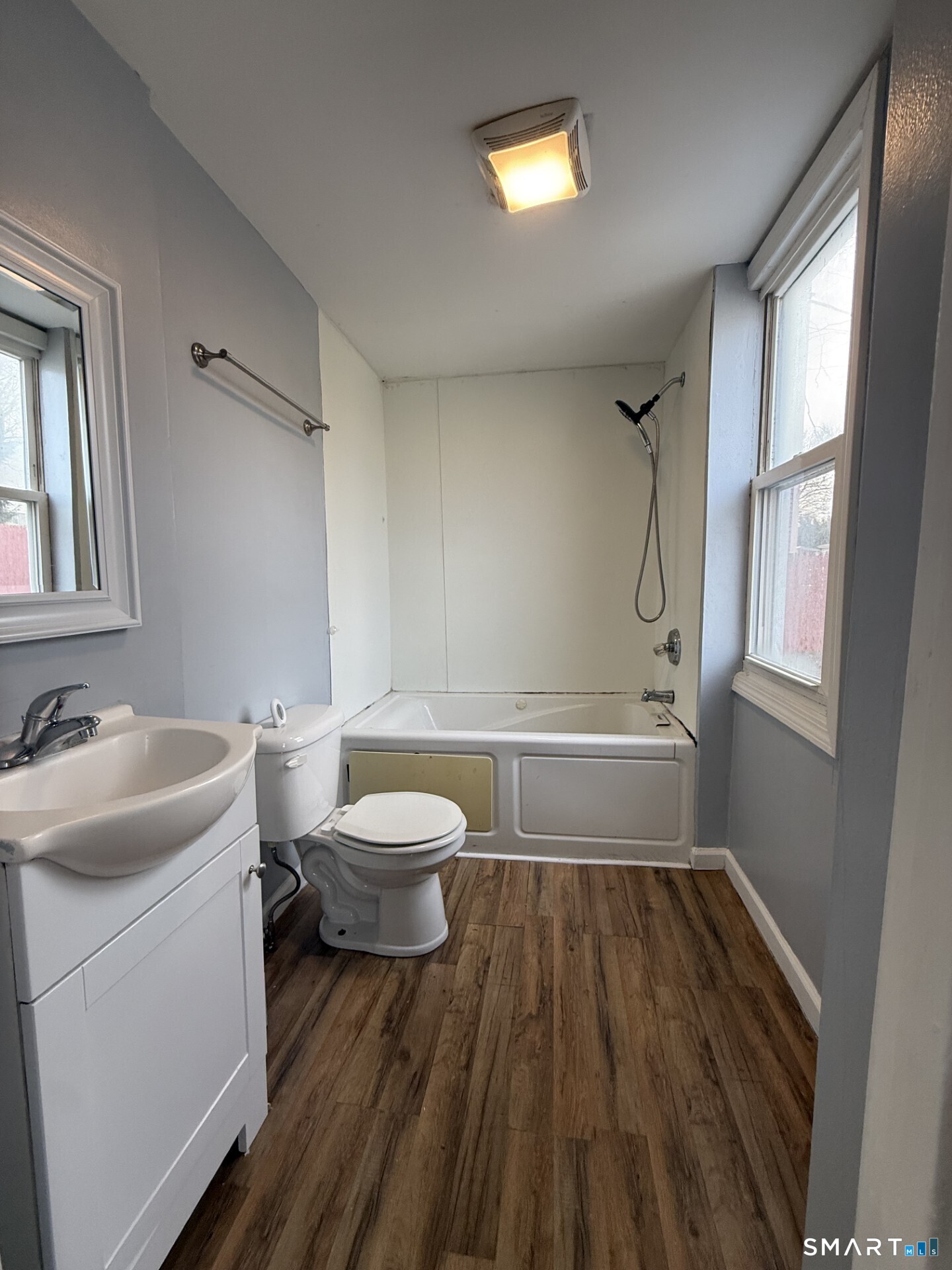 New Britain, Connecticut 06051, United States, 2 Bedrooms Bedrooms, ,2 BathroomsBathrooms,Residential,Active,254612
