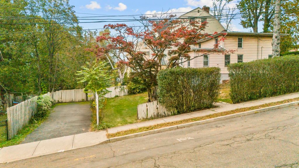 Photo of 760 Broad Street, Meriden, CT 06450 (MLS # 24129999)