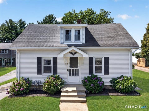 Photo of 47 Myrock Avenue, Waterford, CT 06385 (MLS # 24197392)