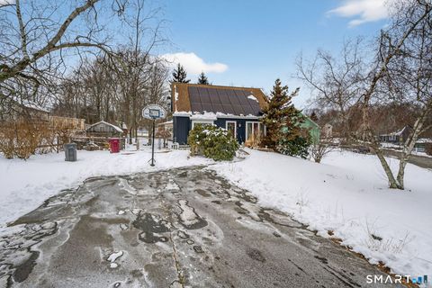 Tiny photo for 18 Cadbury Place, Naugatuck, CT 06770 (MLS # 24150703)