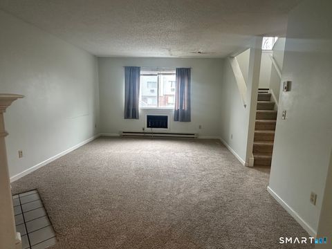 Tiny photo for 925 Oronoke Road #100I, Waterbury, CT 06708 (MLS # 24162293)