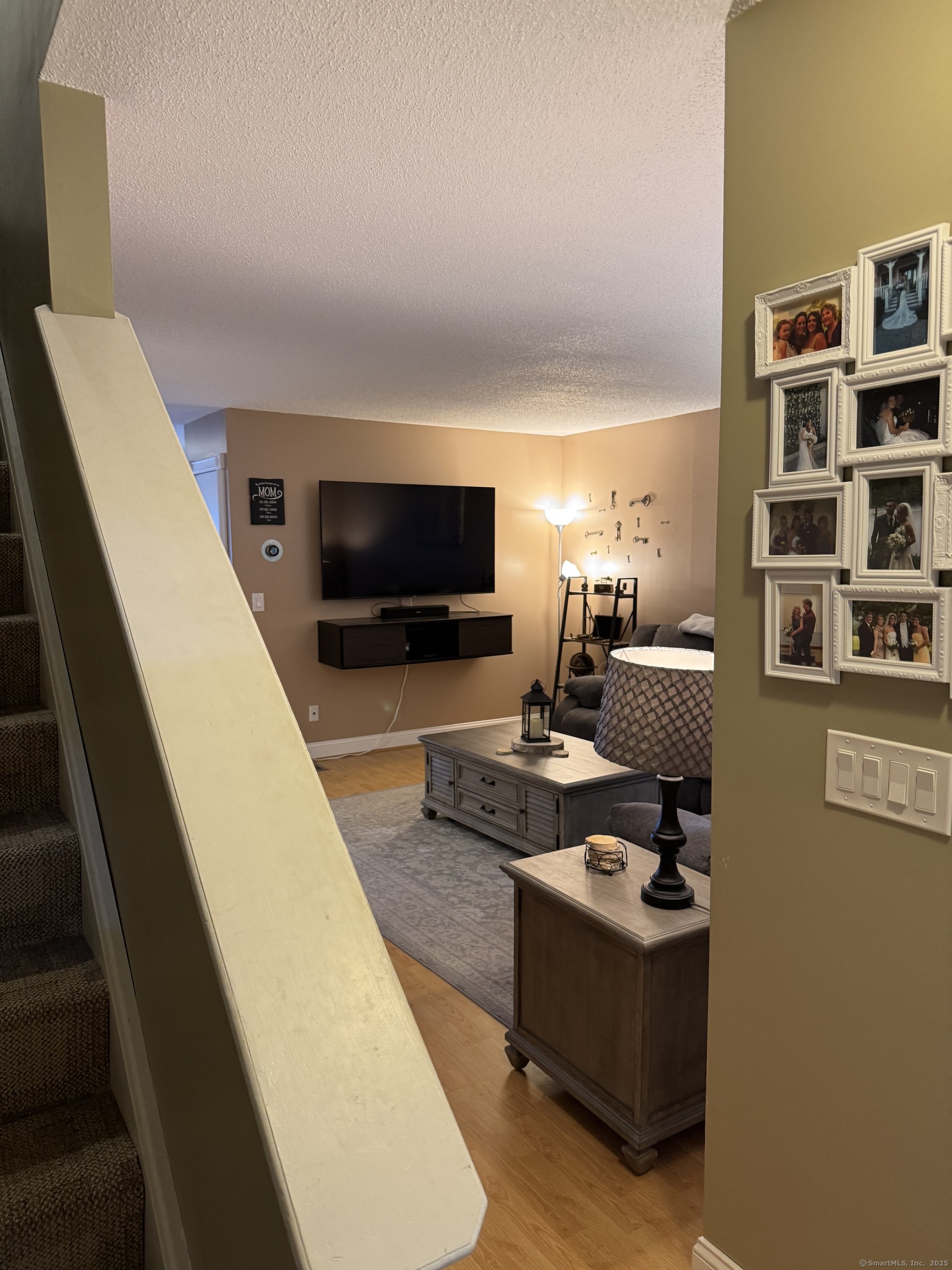 80 Country Lane APT 24