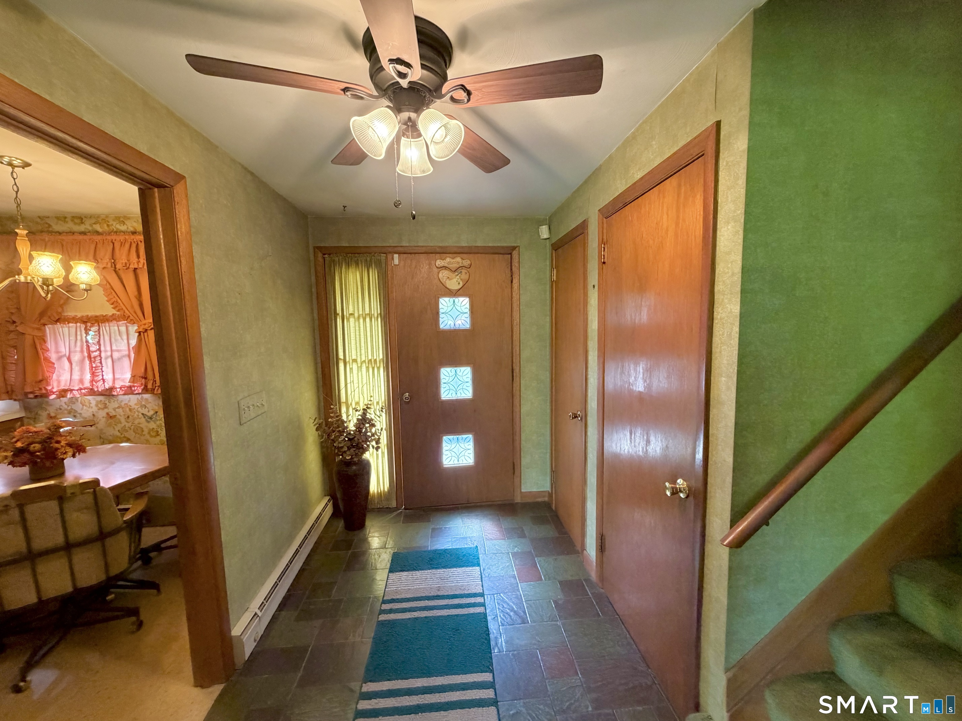 401 Round Hill Road
