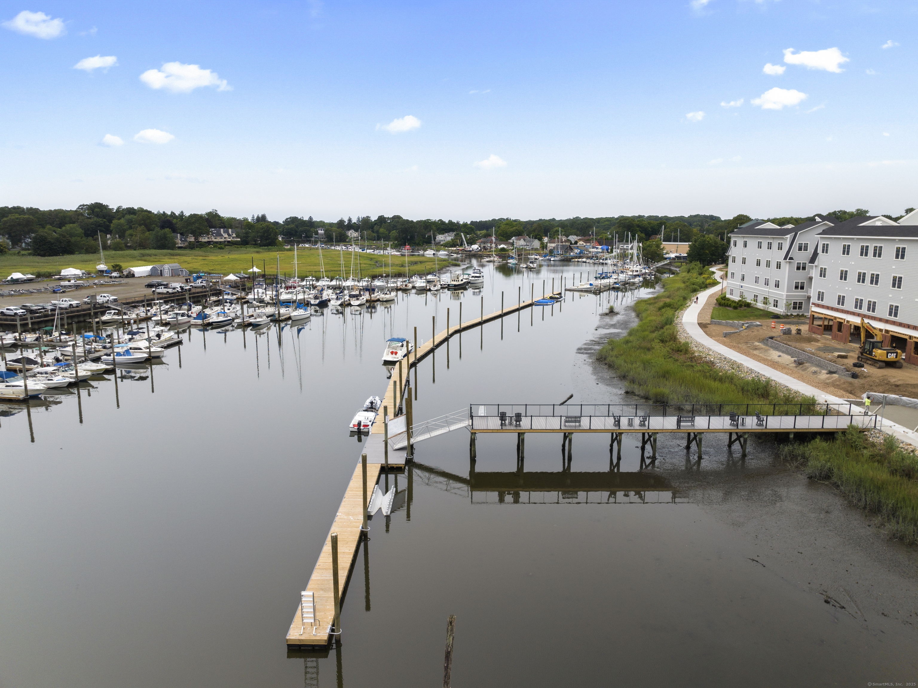 1 Indian Neck Avenue APT 6