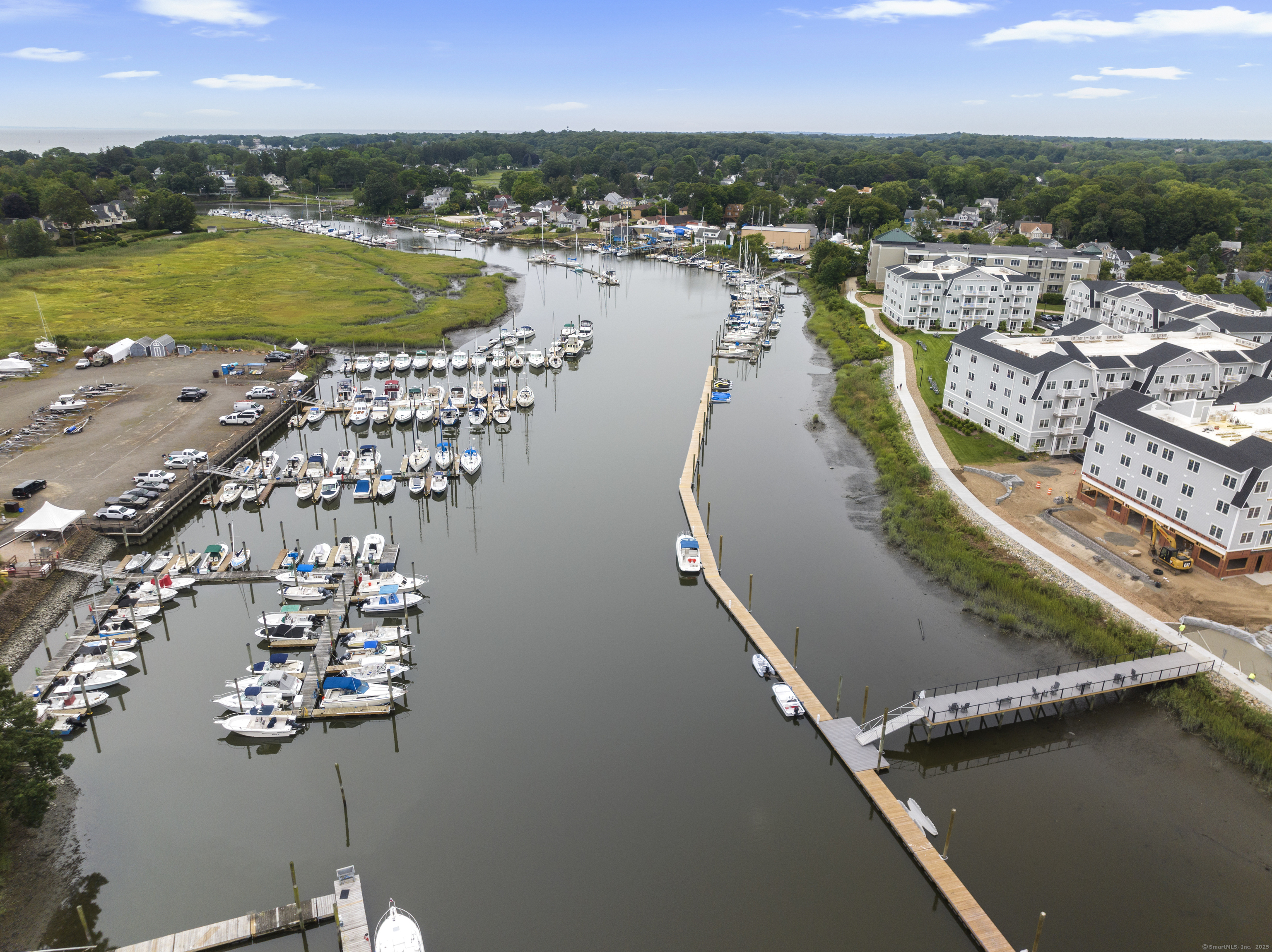 1 Indian Neck Avenue APT 6