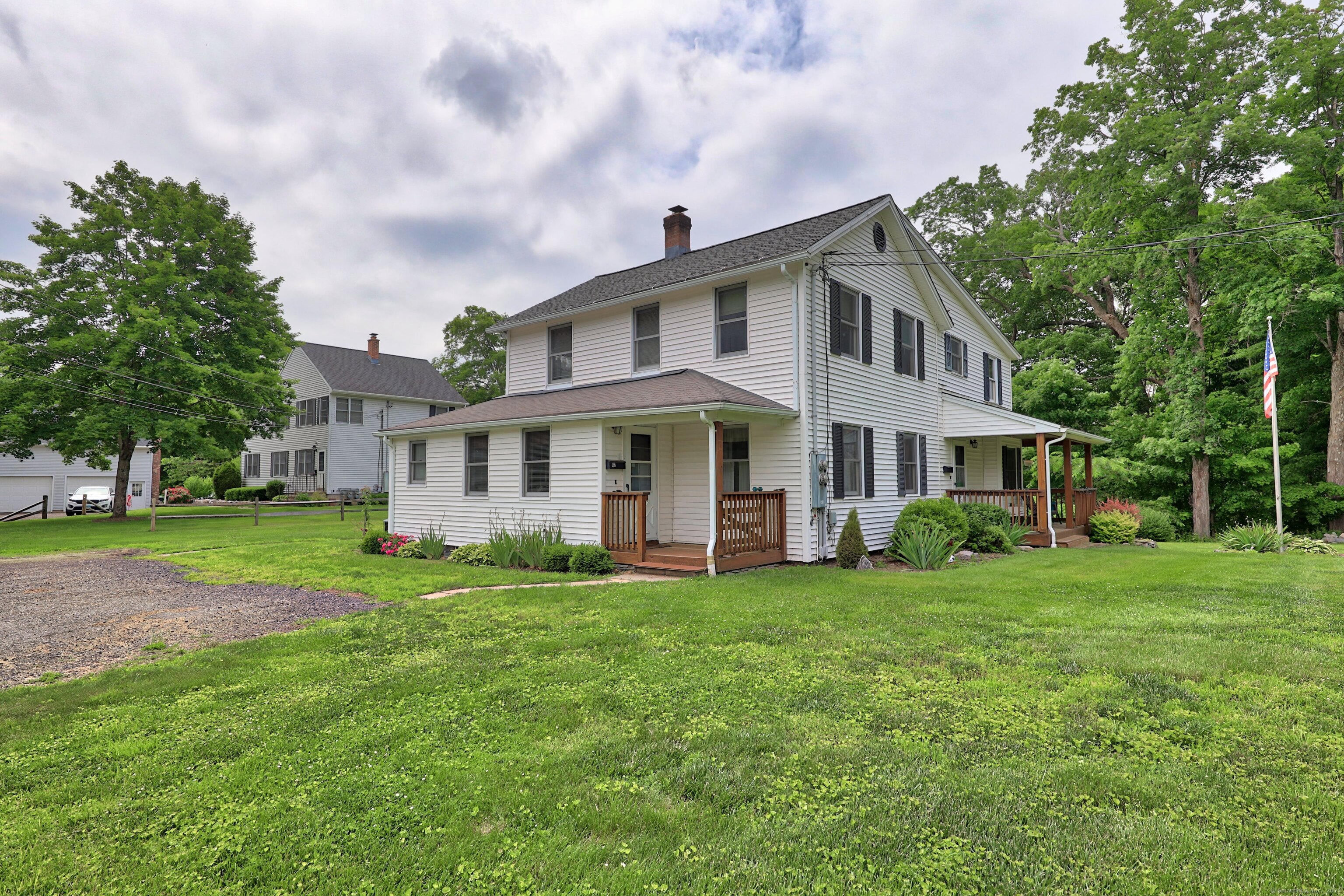 136 Reynolds Bridge Road