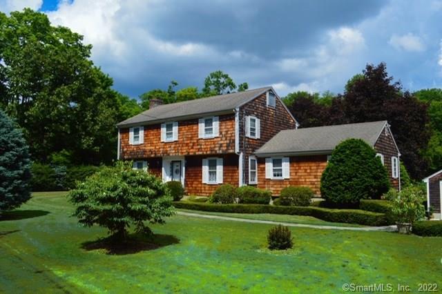 Photo 1 of 219 Weed Street, New Canaan, Connecticut, $925,000, Web #: 170311129