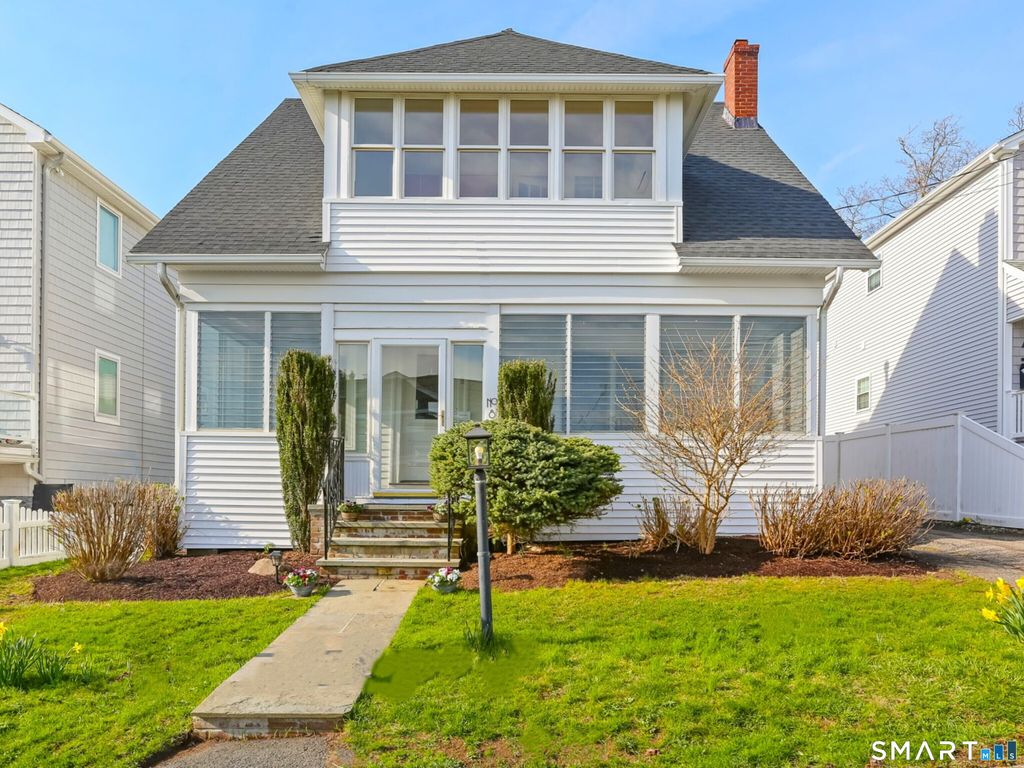 Photo of 8 Parkland Place, Milford, CT 06460 (MLS # 24168102)