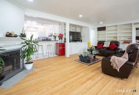 Tiny photo for 1 Harmony Street #2, Stonington, CT 06378 (MLS # 24148549)