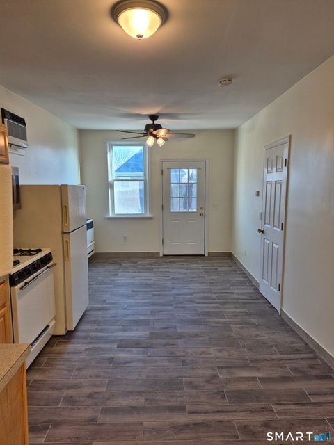 Tiny photo for 2979 Fairfield Avenue #1R, Bridgeport, CT 06605 (MLS # 24149179)