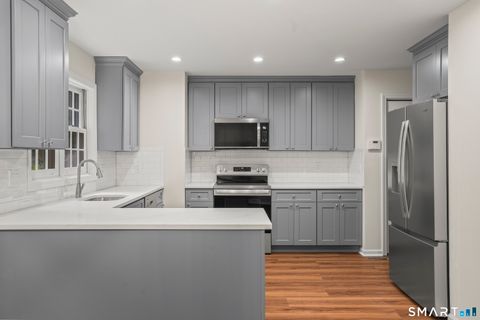 Tiny photo for 3845 Park Avenue #18, Fairfield, CT 06825 (MLS # 24170466)