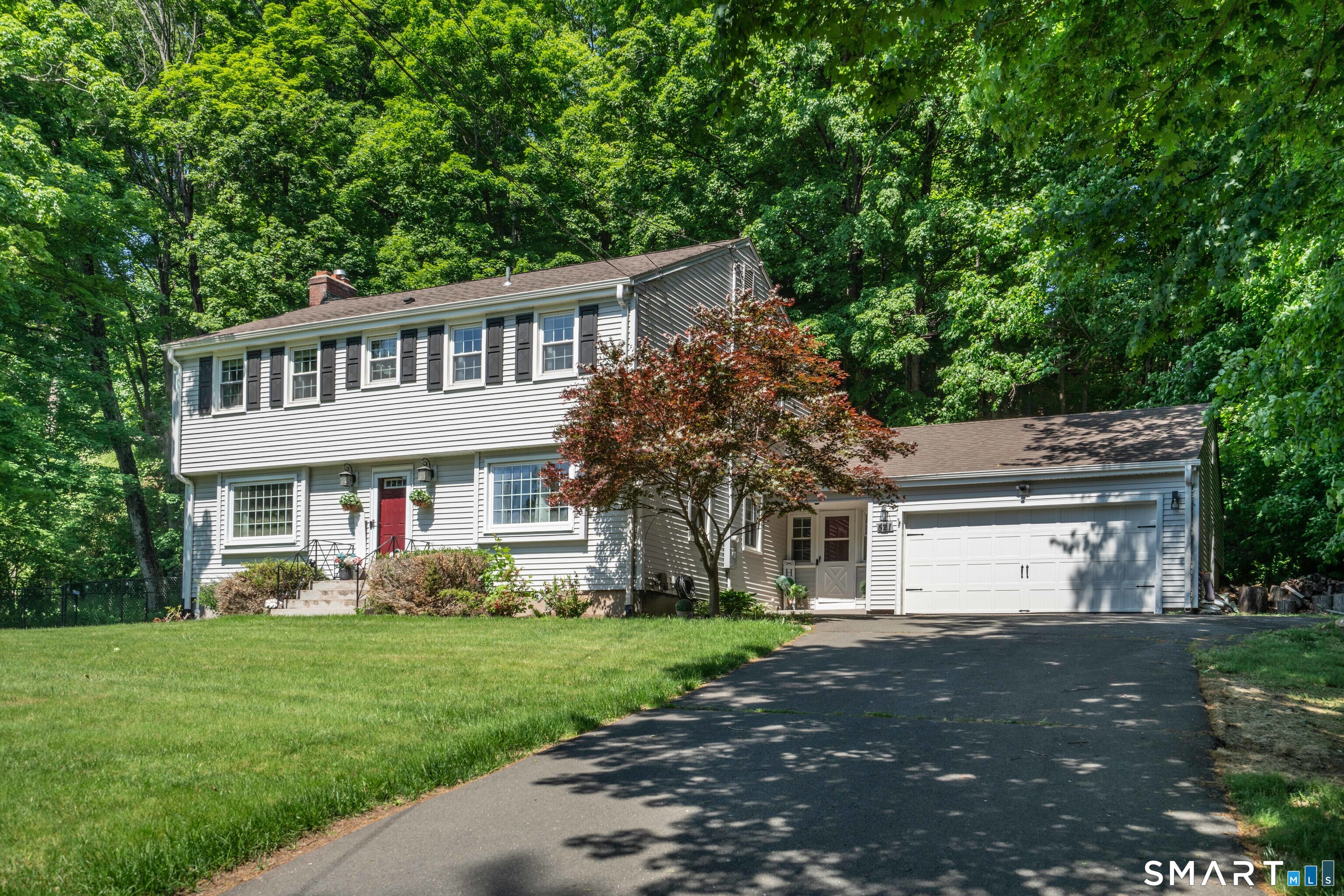 521 Shuttle Meadow Avenue
