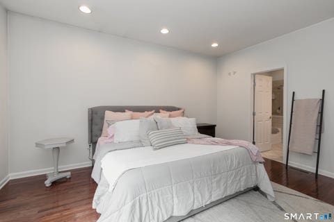 Tiny photo for 10 Dogwood Court #10, Middlebury, CT 06762 (MLS # 24201596)