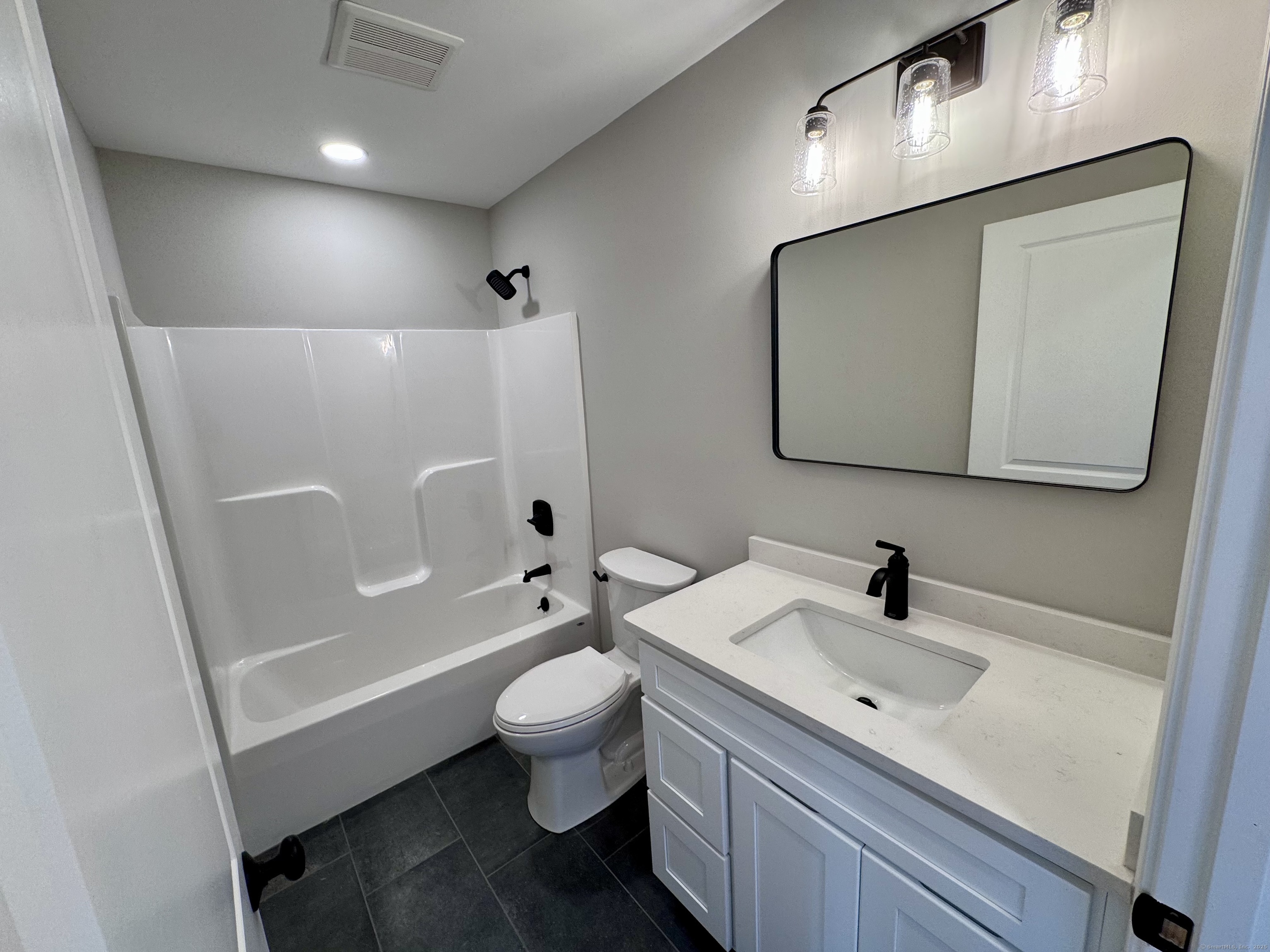 29 Suffield Street, Windsor Locks, Connecticut image 25