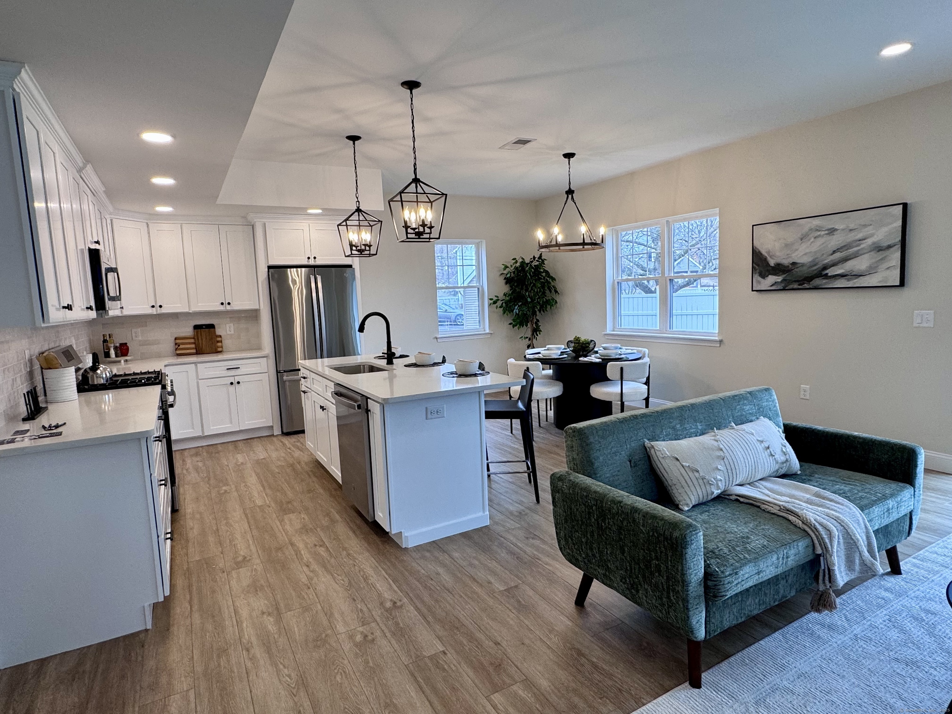 29 Suffield Street, Windsor Locks, Connecticut image 5