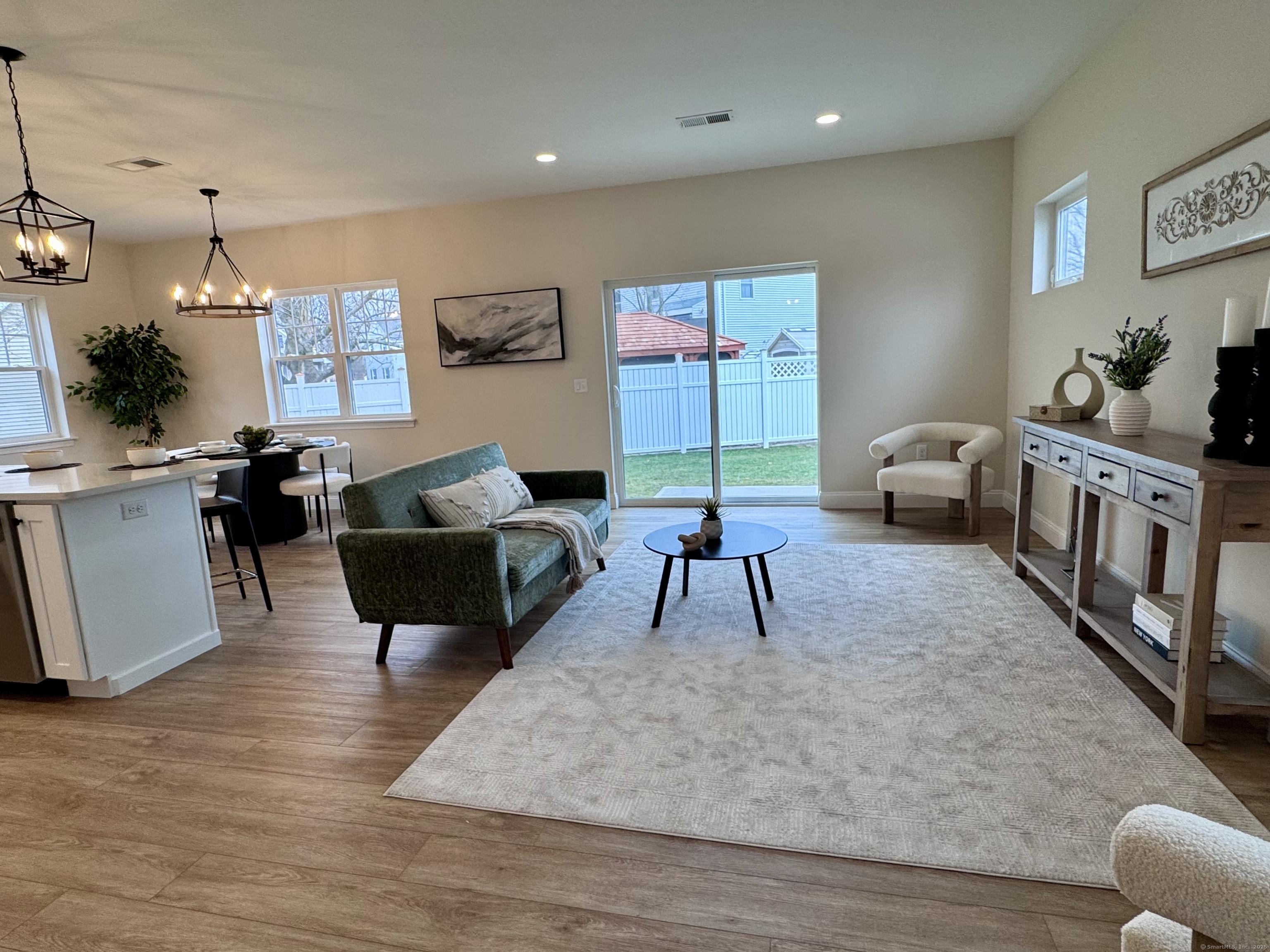 29 Suffield Street, Windsor Locks, Connecticut image 9