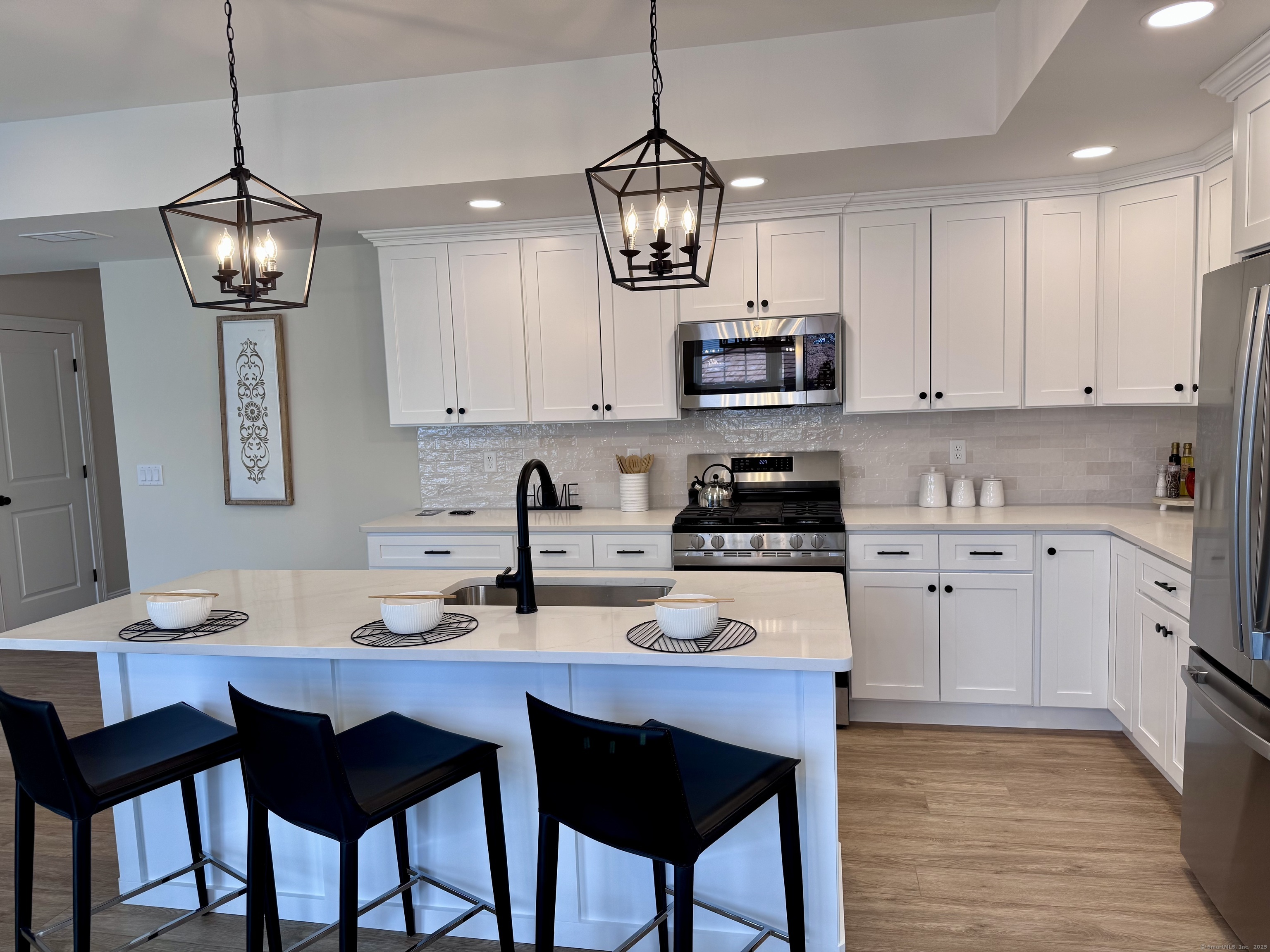 29 Suffield Street, Windsor Locks, Connecticut image 7