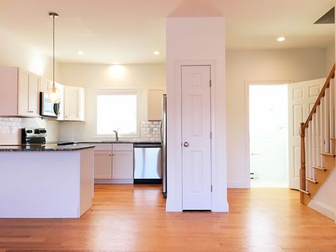 Tiny photo for 10 Fort Hill Road #6C, Groton, CT 06340 (MLS # 24155890)