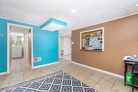 Tiny photo for 201 Saybrooke Street, Hartford, CT 06106 (MLS # 24137201)