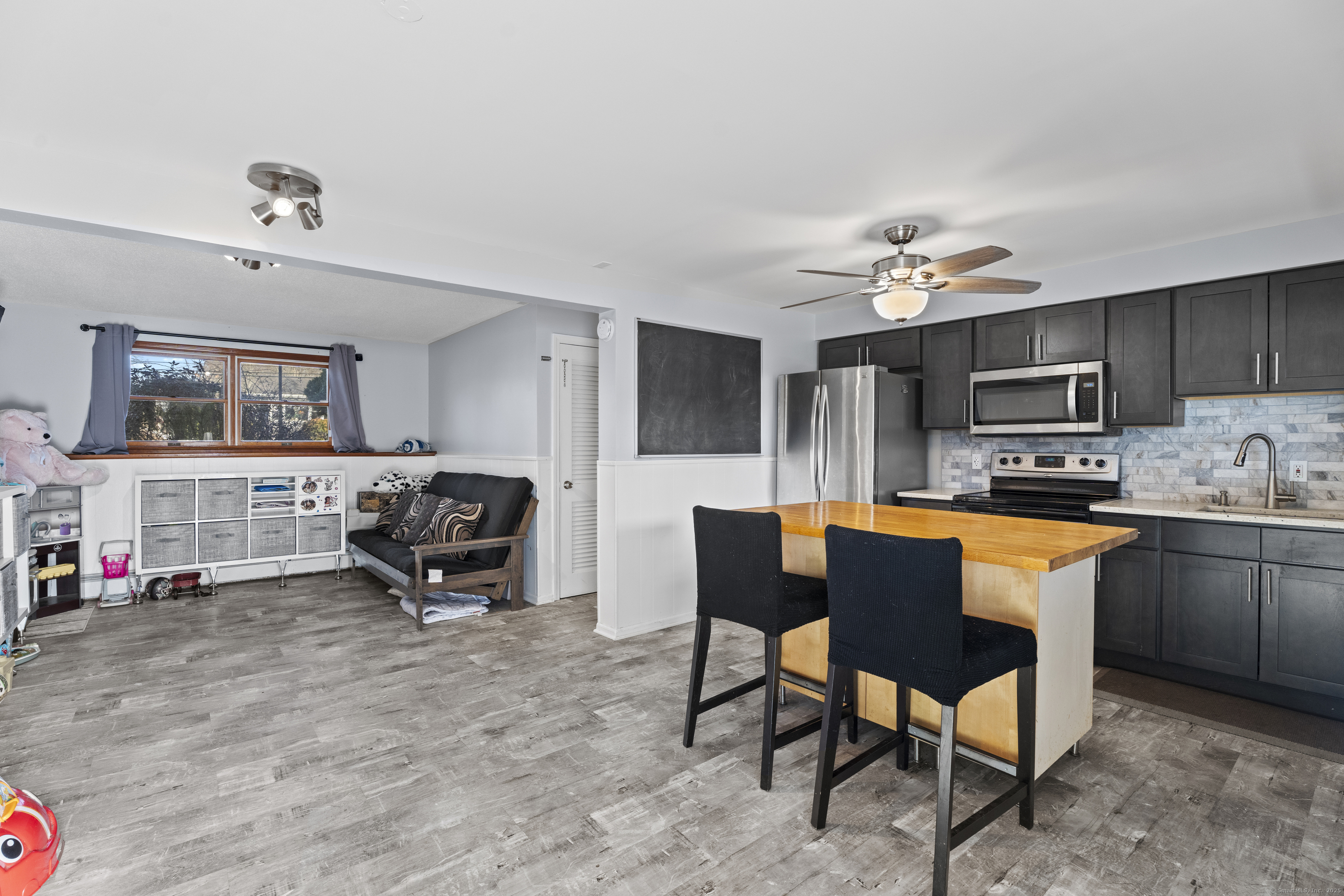 36 Salerno Avenue, East Haven, Connecticut image 16
