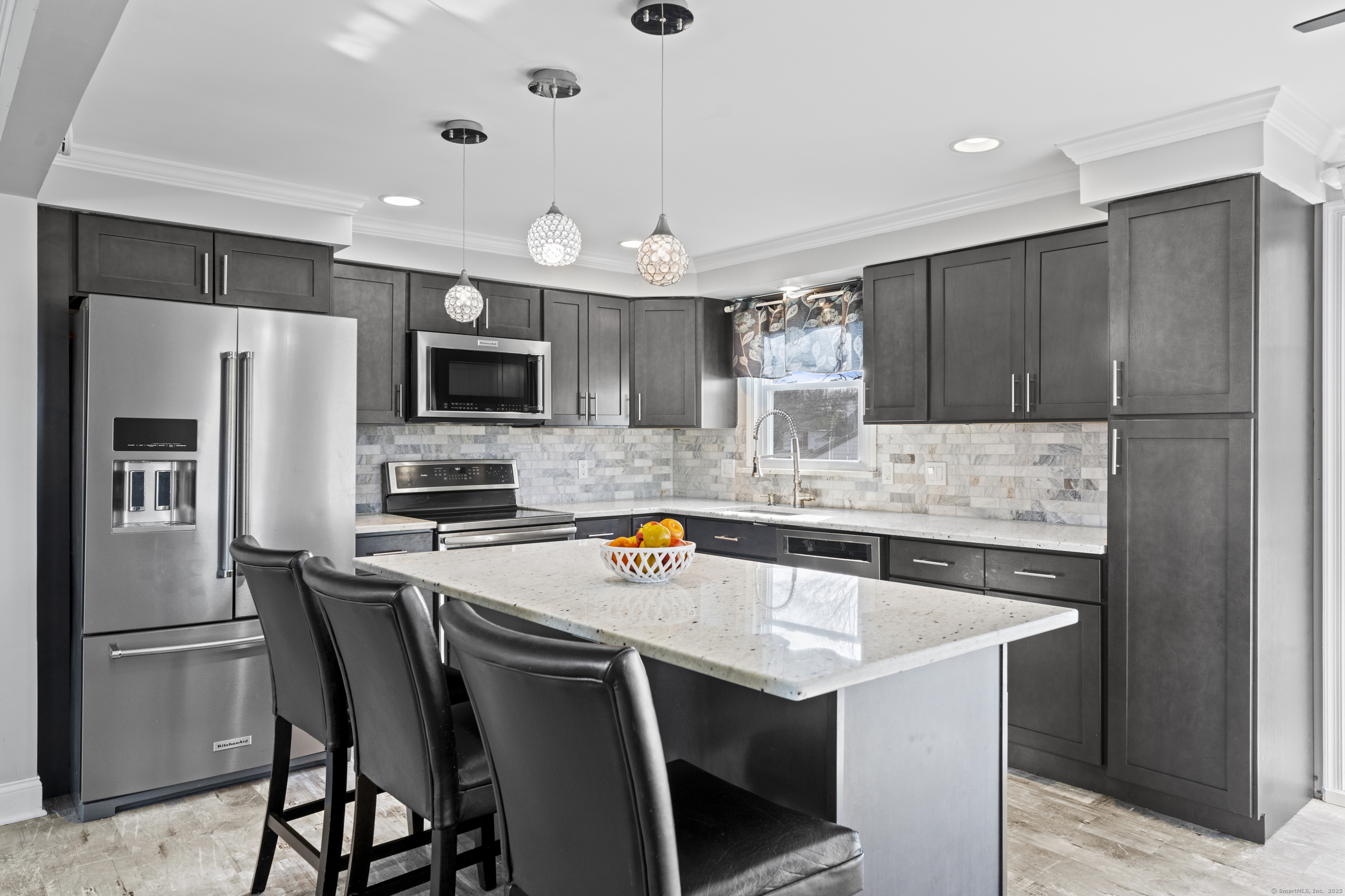 36 Salerno Avenue, East Haven, Connecticut image 2