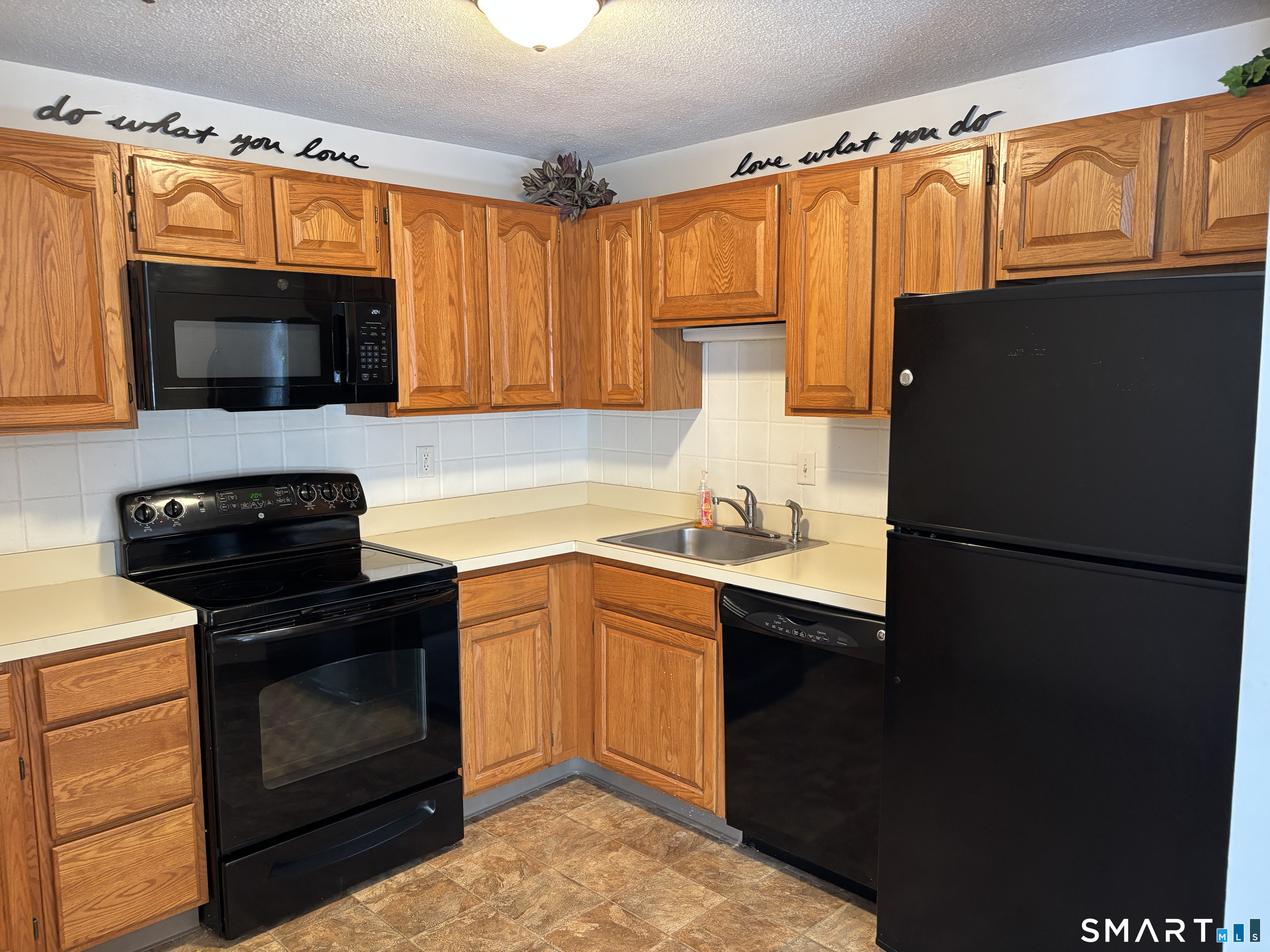 16 Putter Drive 207S