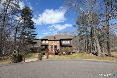 81 Cliffside Drive A Manchester CT 06042
