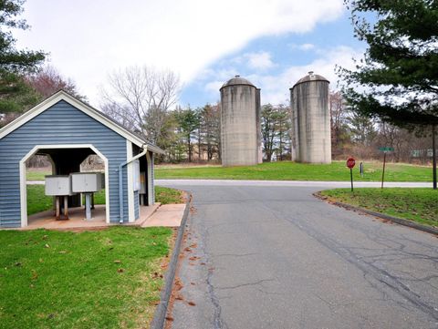 Tiny photo for 81 Silo Way #81, Bloomfield, CT 06002 (MLS # 24133929)