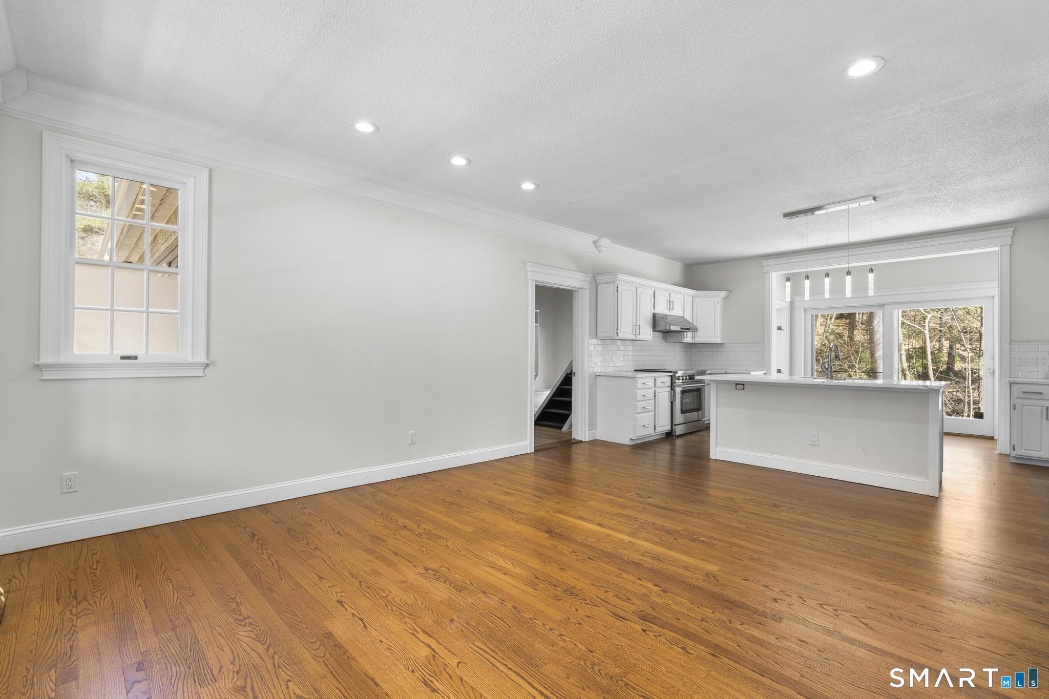 9 Thompson Hill Road