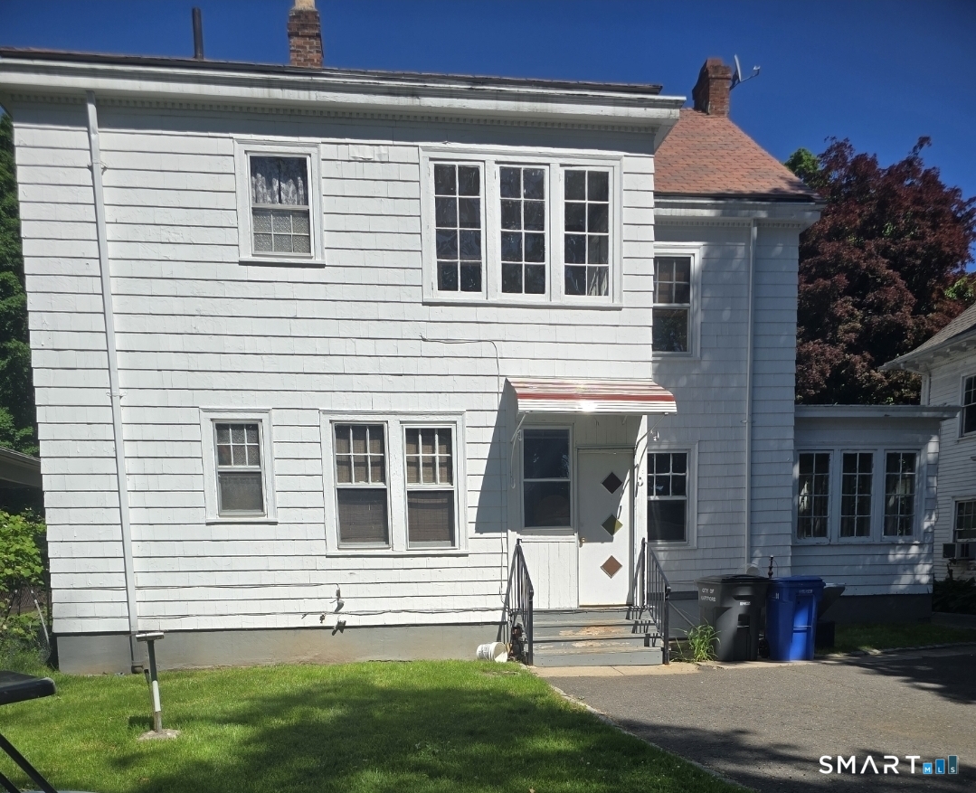 197 Ridgefield Street