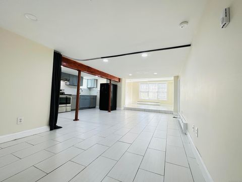 Tiny photo for 31 Brainerd Road #Lower level, Branford, CT 06405 (MLS # 24153079)