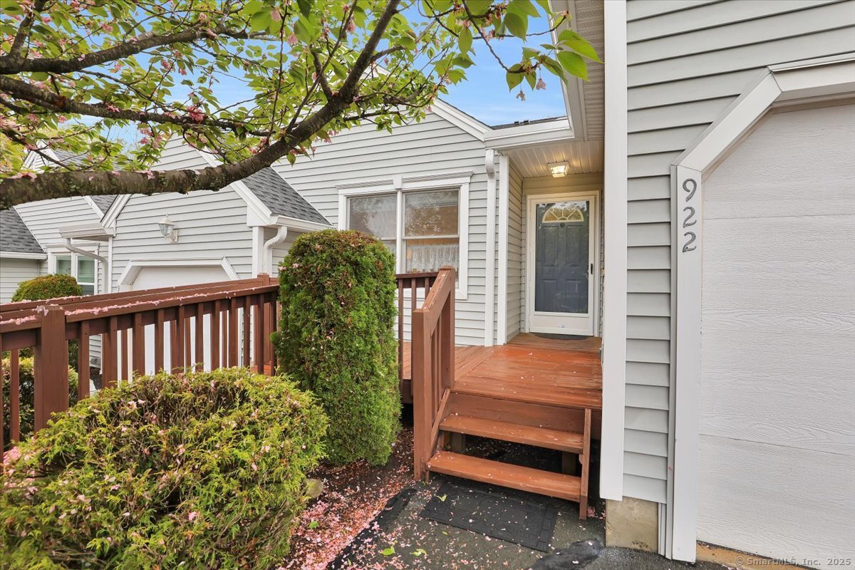 922 Sweetheart Path #922, Southington, Connecticut image 2