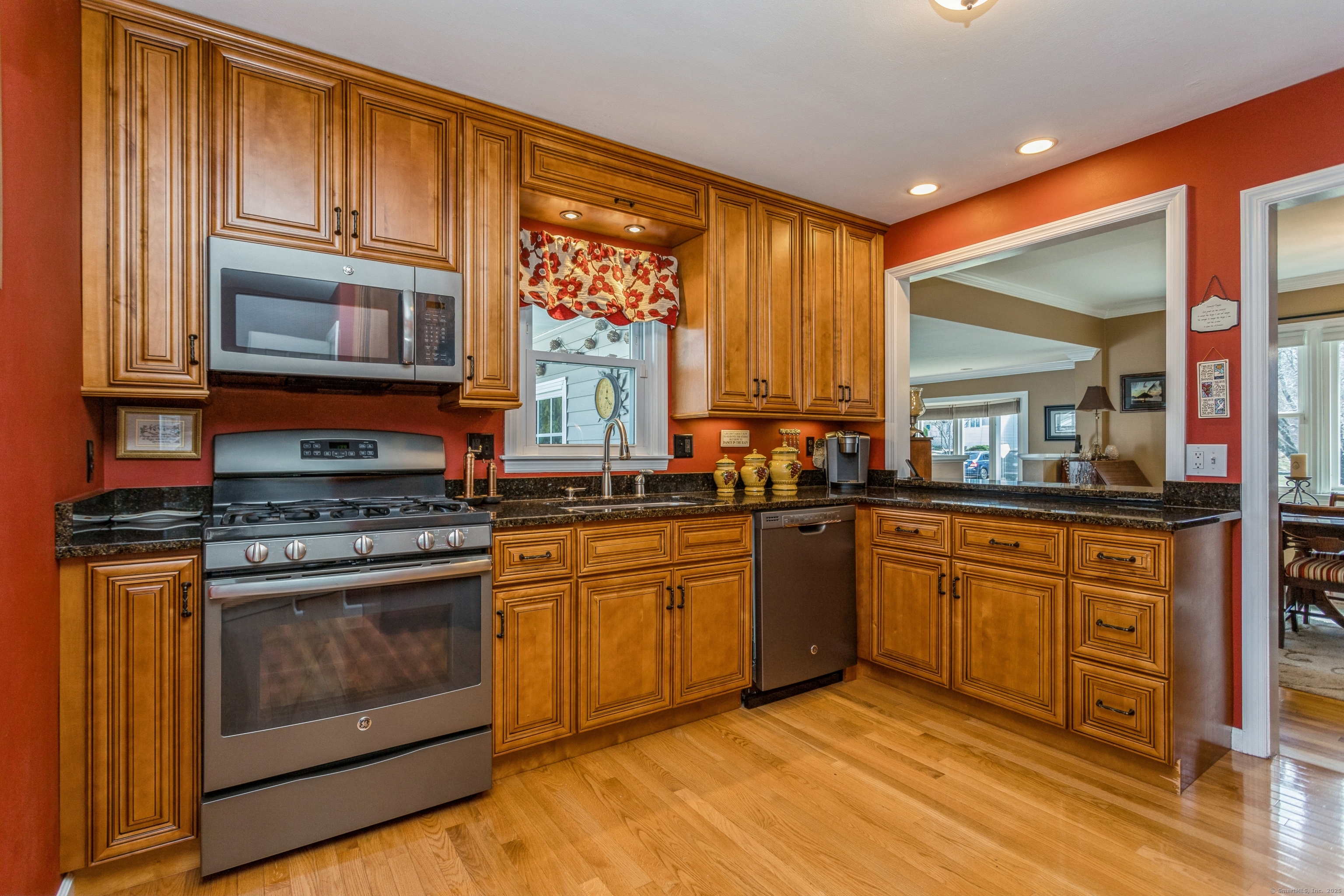 4 Wood Street, Danbury, Connecticut image 15