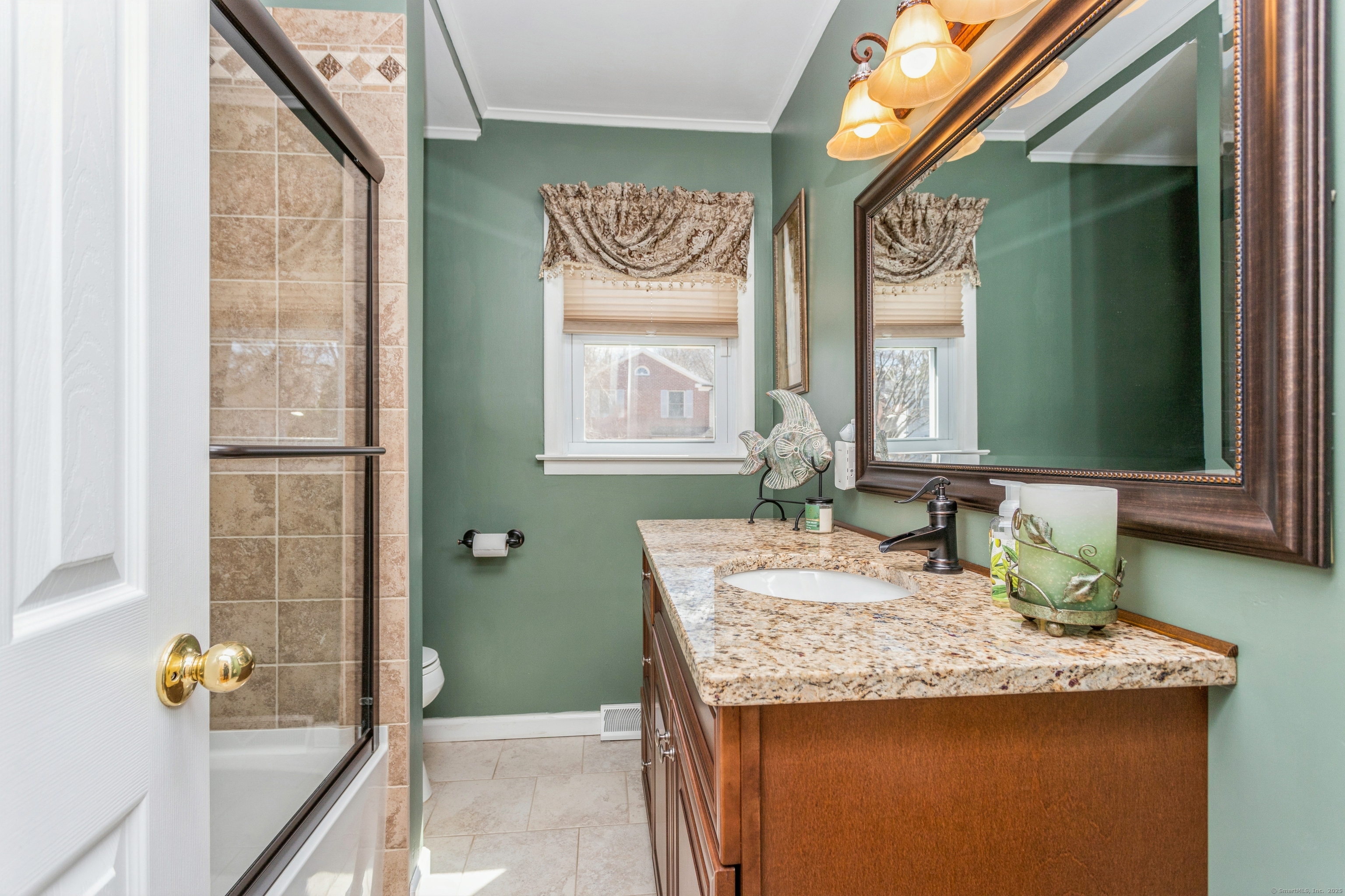 4 Wood Street, Danbury, Connecticut image 27