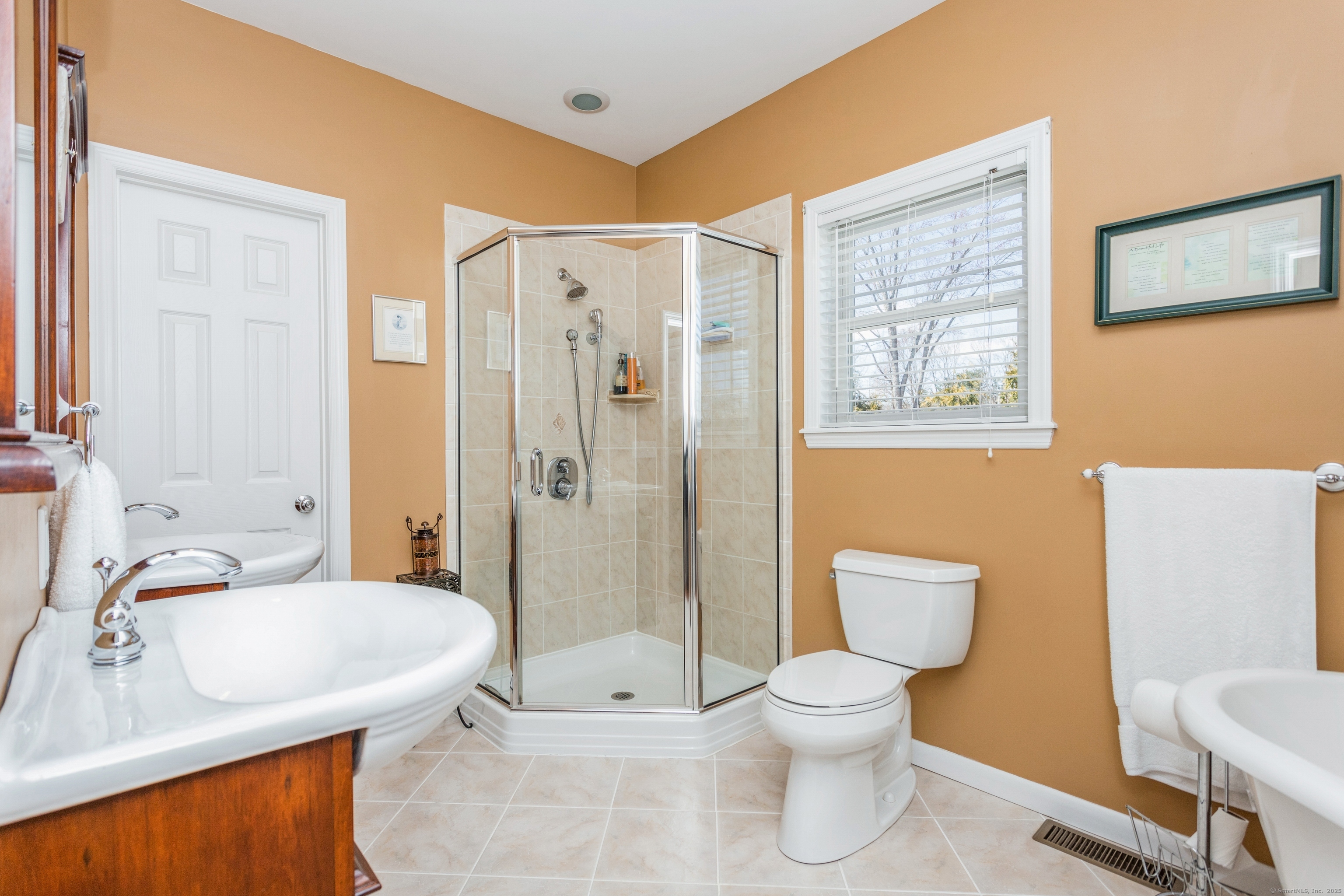 4 Wood Street, Danbury, Connecticut image 24