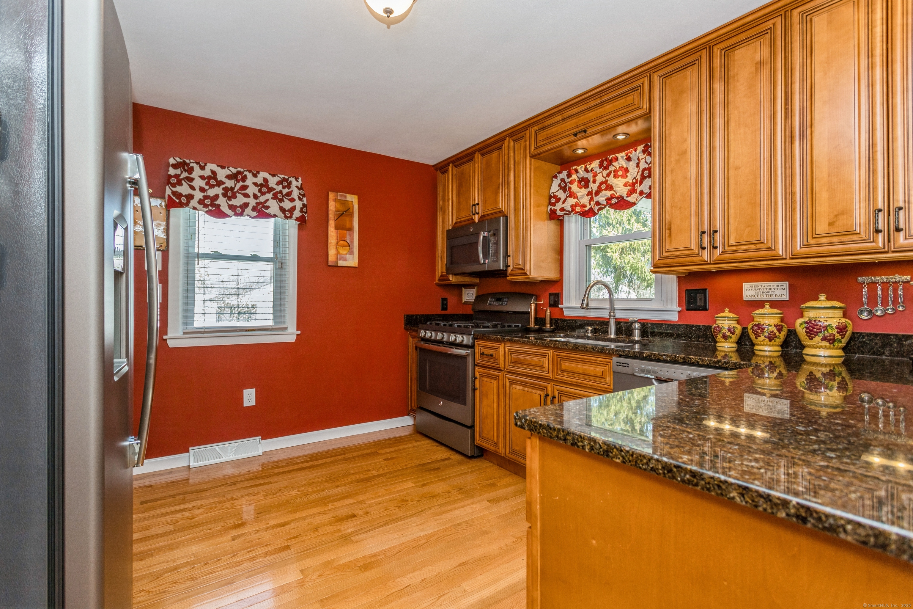 4 Wood Street, Danbury, Connecticut image 14