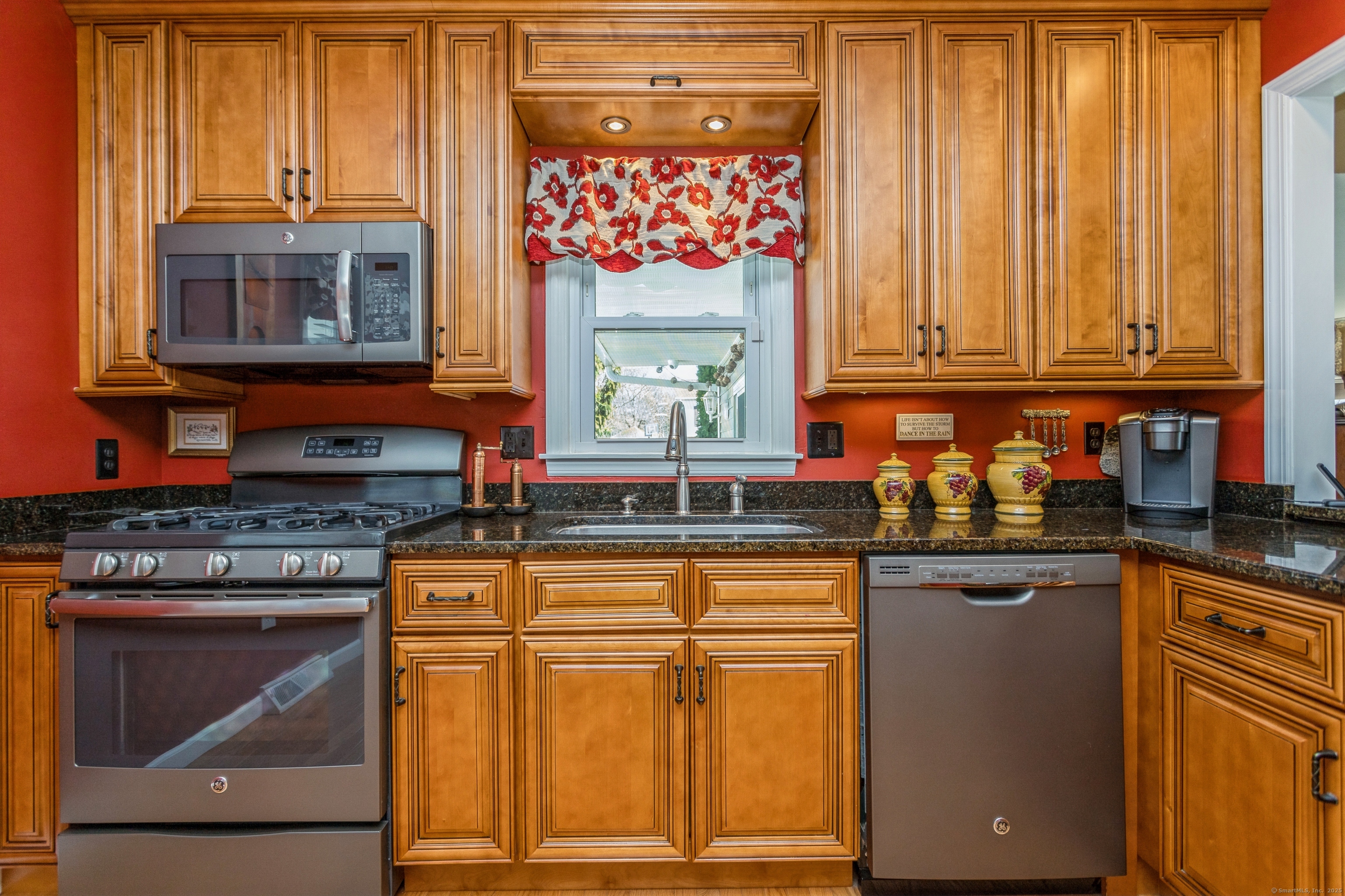 4 Wood Street, Danbury, Connecticut image 18