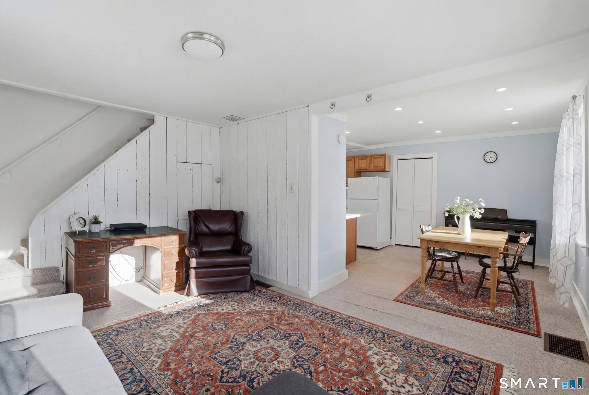 380 North Granby Road