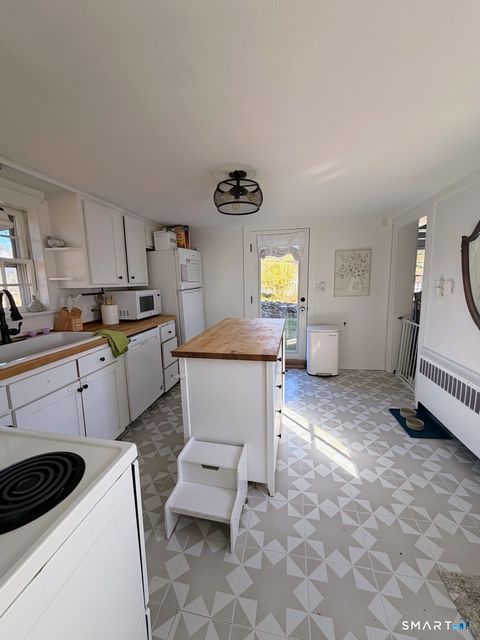 Tiny photo for 89 S End Avenue, Durham, CT 06422 (MLS # 24161459)