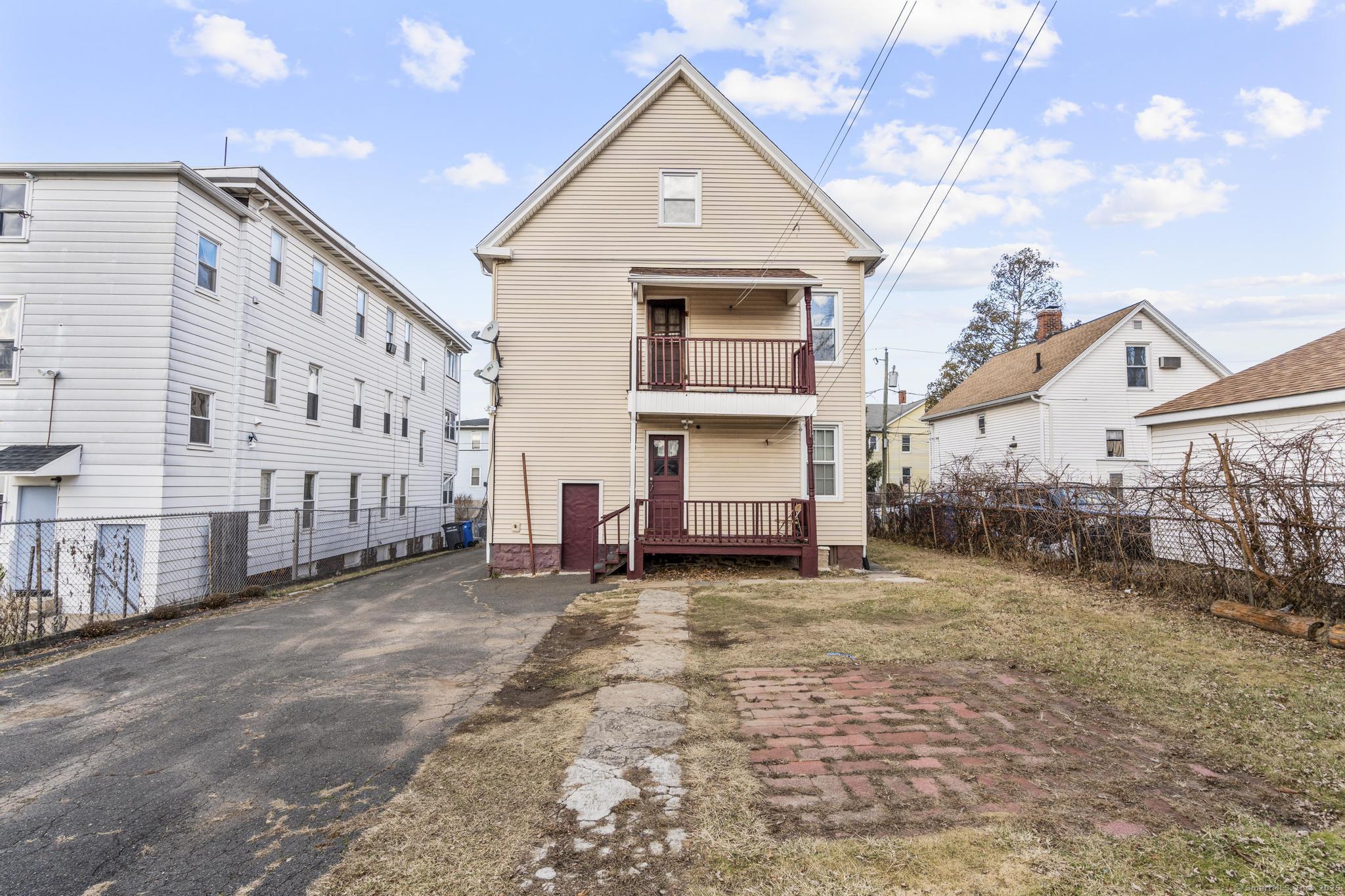 Hartford, Connecticut 06106, United States, 3 Bedrooms Bedrooms, ,1 BathroomBathrooms,Residential,Pending,18683