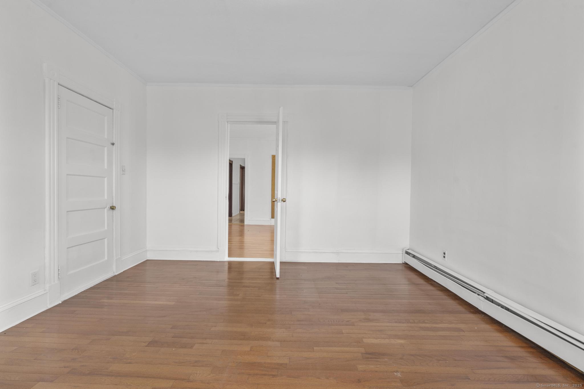 Hartford, Connecticut 06106, United States, 3 Bedrooms Bedrooms, ,1 BathroomBathrooms,Residential,Pending,18683