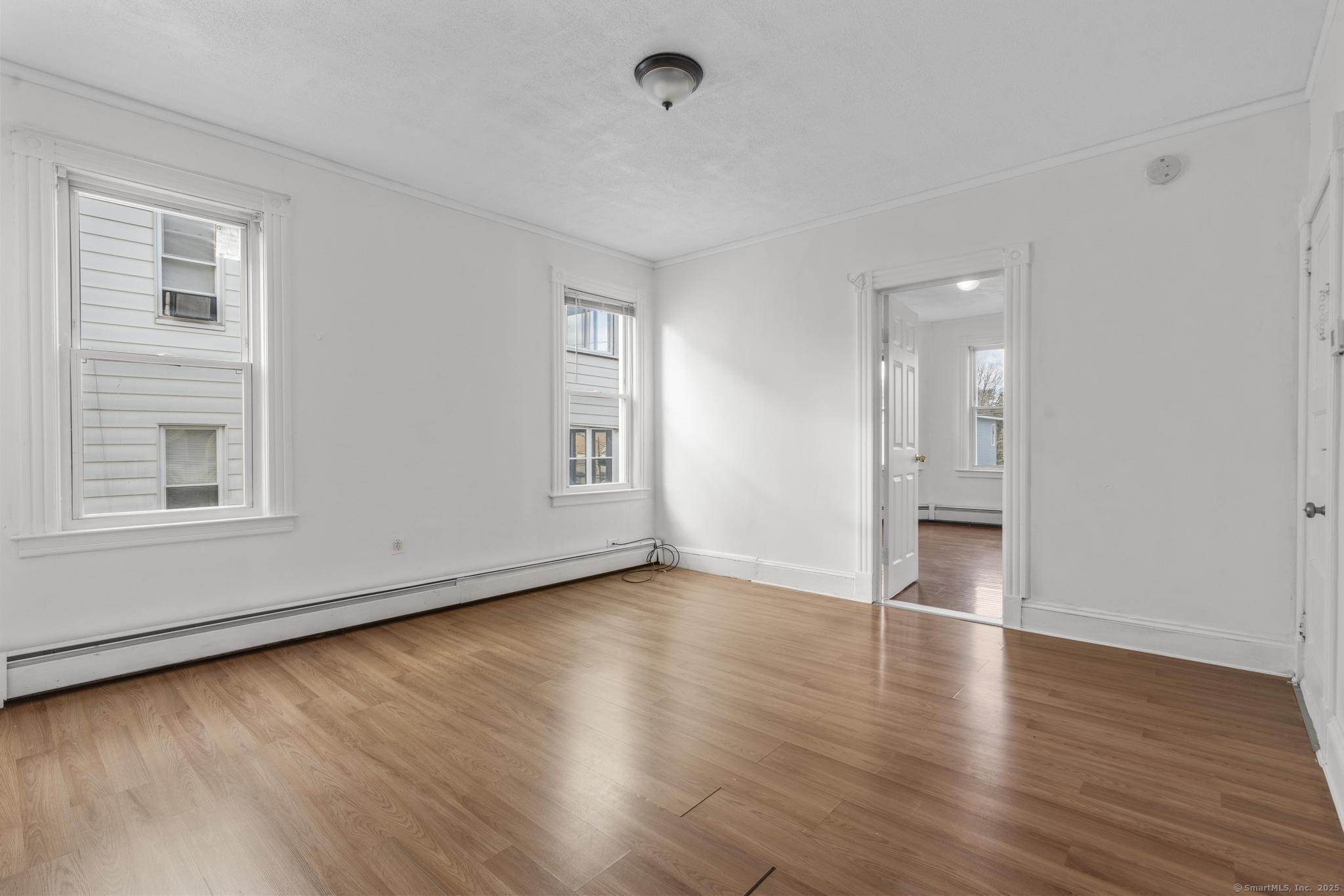 Hartford, Connecticut 06106, United States, 3 Bedrooms Bedrooms, ,1 BathroomBathrooms,Residential,Pending,18683