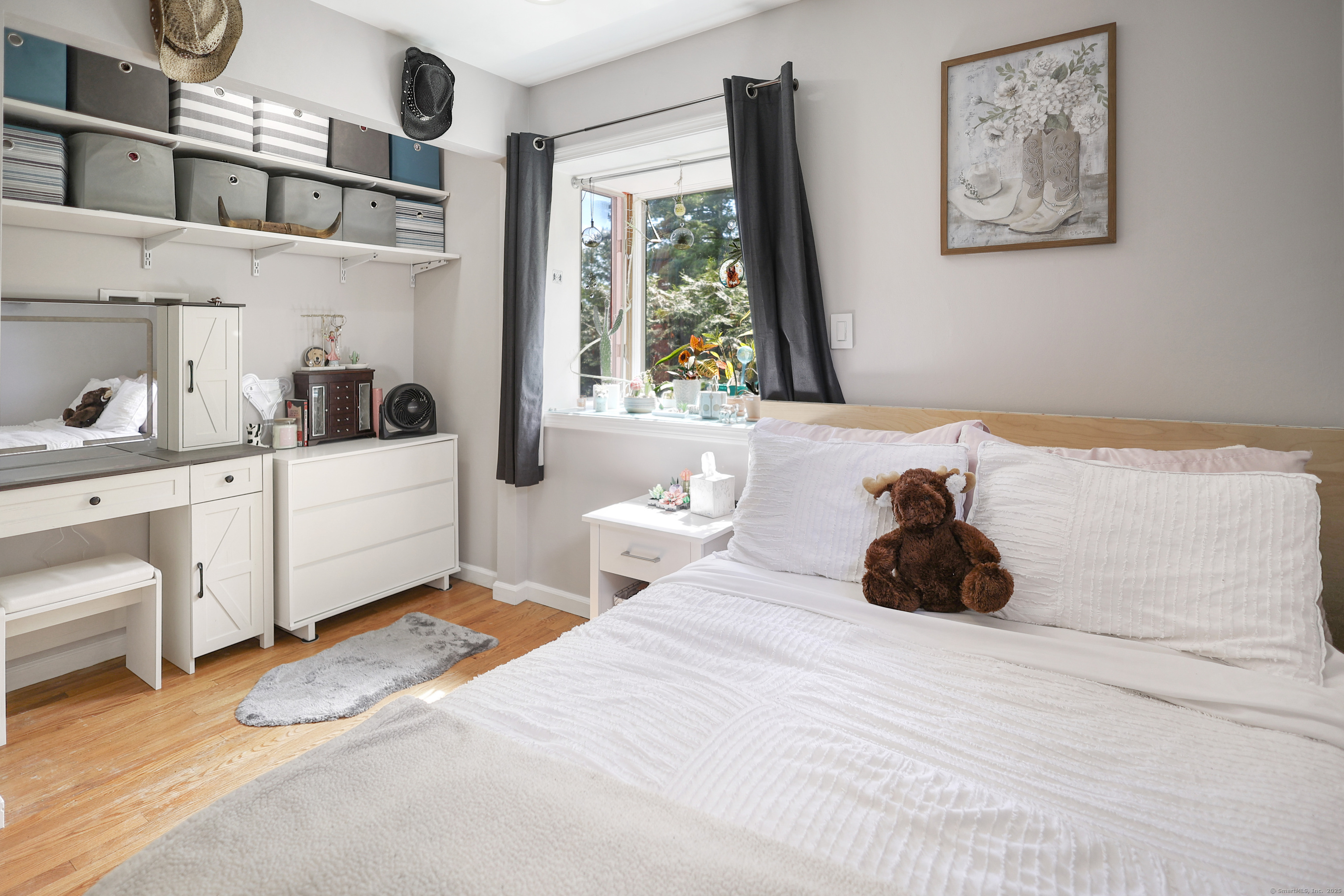 Woodstock, Connecticut 06281, United States, 3 Bedrooms Bedrooms, ,3 BathroomsBathrooms,Residential,Active,196273