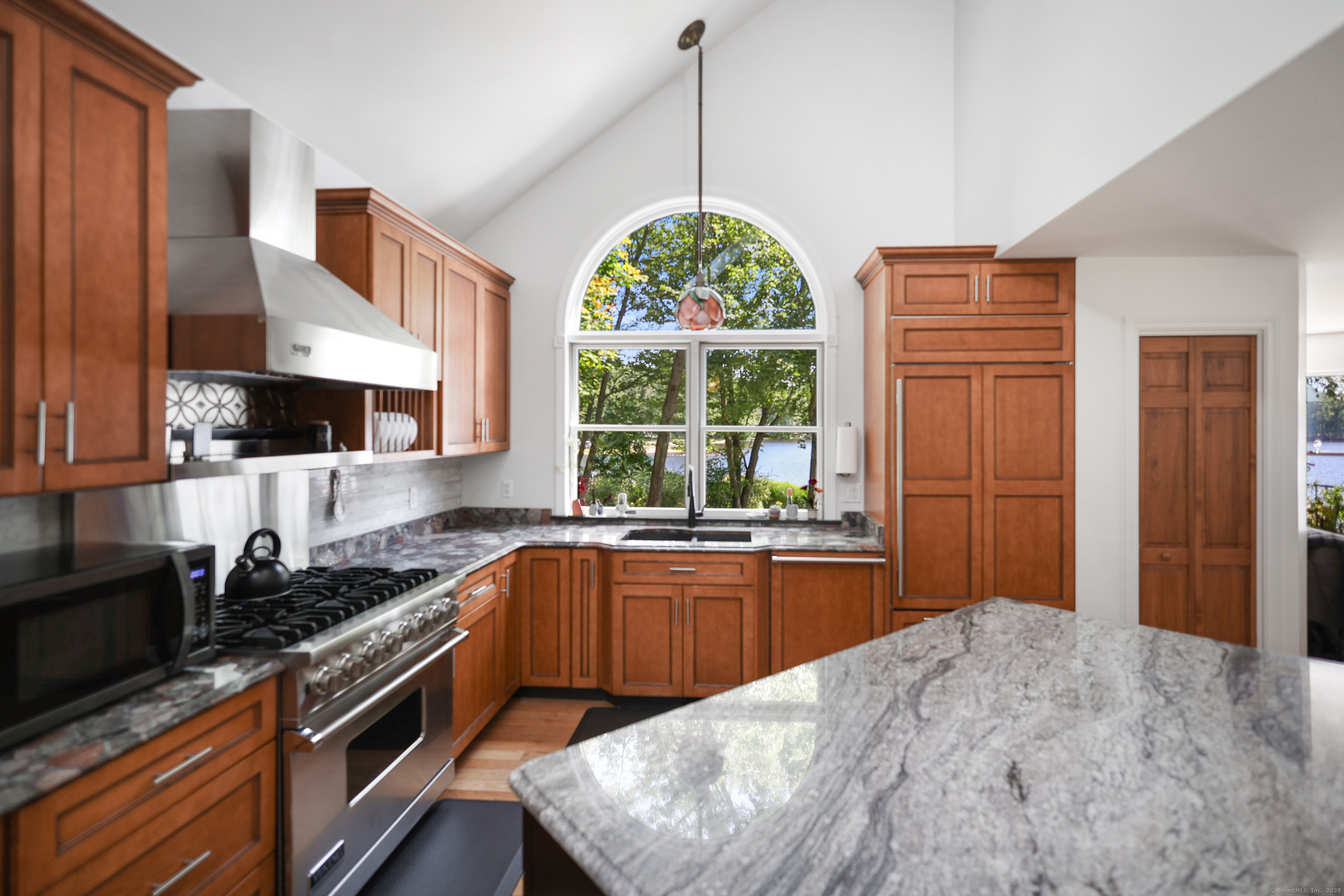 Woodstock, Connecticut 06281, United States, 3 Bedrooms Bedrooms, ,3 BathroomsBathrooms,Residential,Active,196273