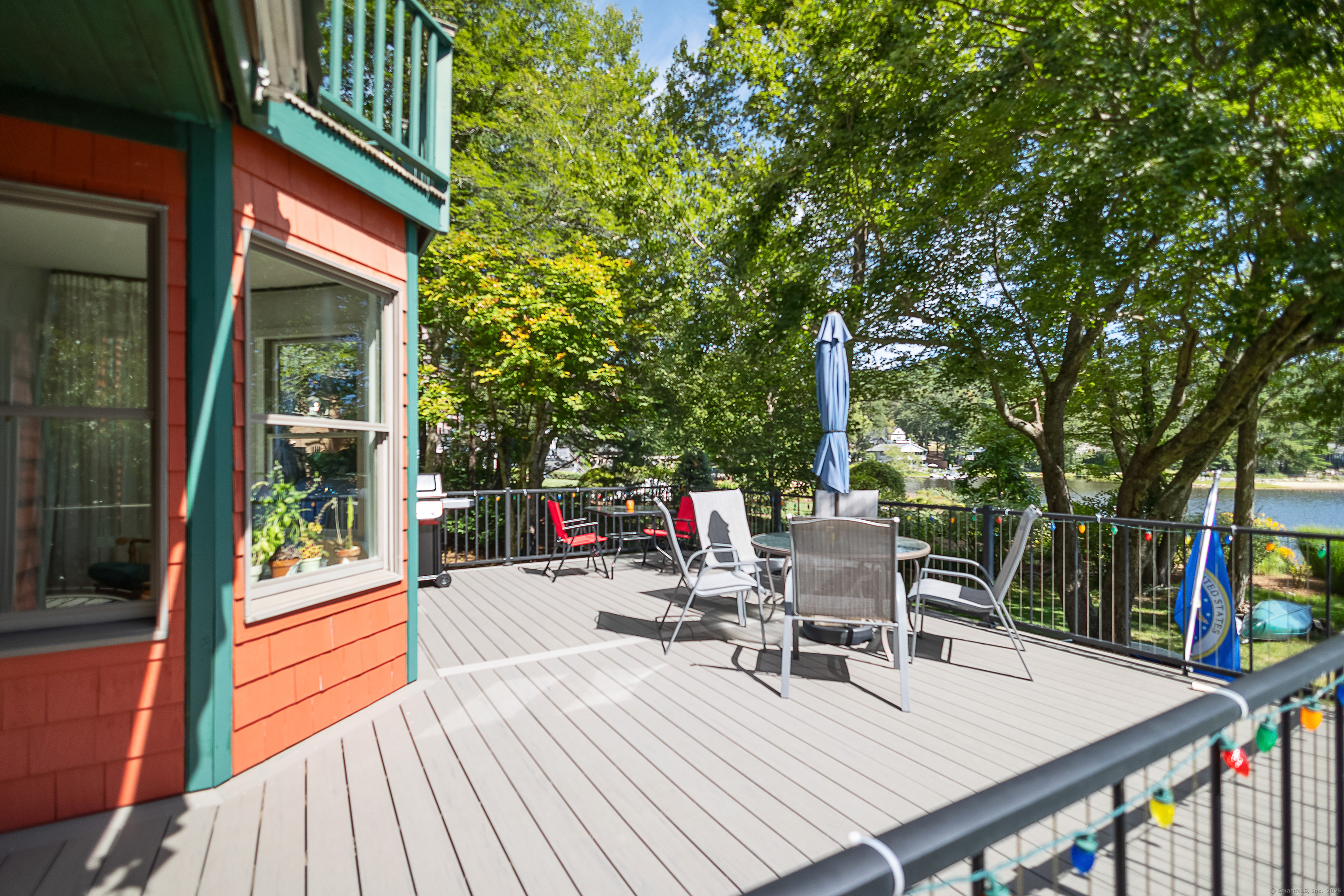 28 Lake View Drive