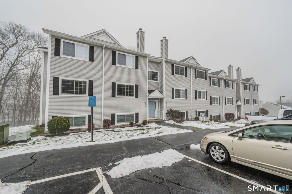 Photo of 310 Boston Post Road #90, Waterford, CT 06385 (MLS # 24145693)