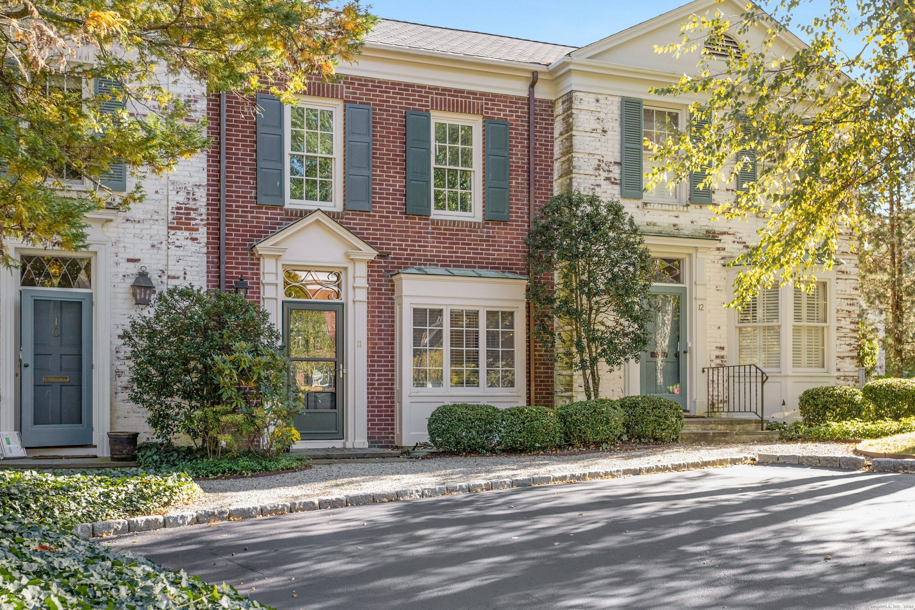 Property for Sale at 330 Elm Street 11, New Canaan, Connecticut - Bedrooms: 2 
Bathrooms: 2.5 
Rooms: 6  - $1,195,000