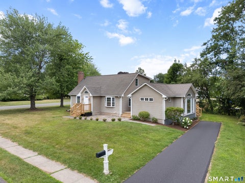 Photo of 64 Red Top Drive, West Hartford, CT 06110 (MLS # 24210986)