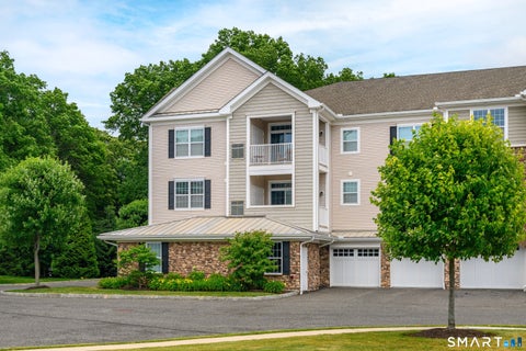Tiny photo for 832 Brookside Court #832, Newtown, CT 06470 (MLS # 24185197)