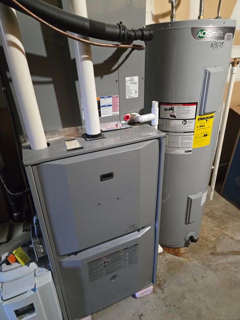 Tiny photo for 3 Acorn Glen #3, Avon, CT 06001 (MLS # 24142210)